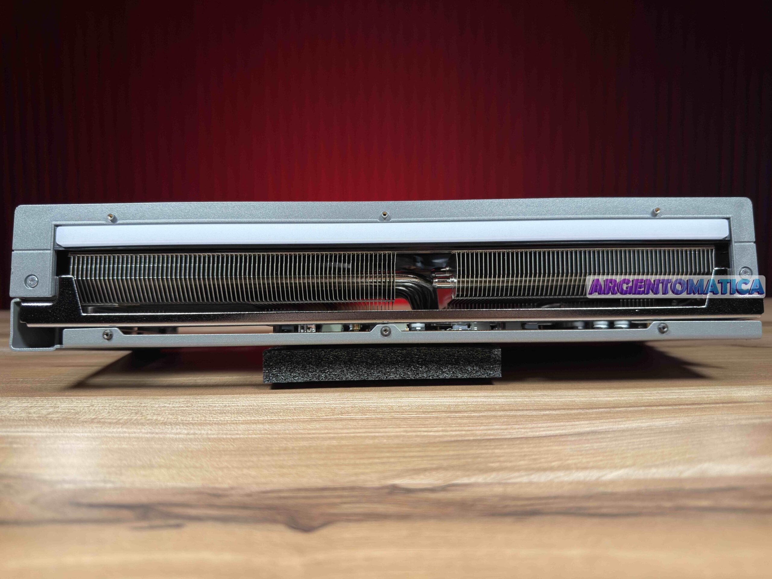 review-sapphire-nitro-amd-radeon-rx-9070-xt-belleza-o-bestia-9-1775420698568-scaled.jpg