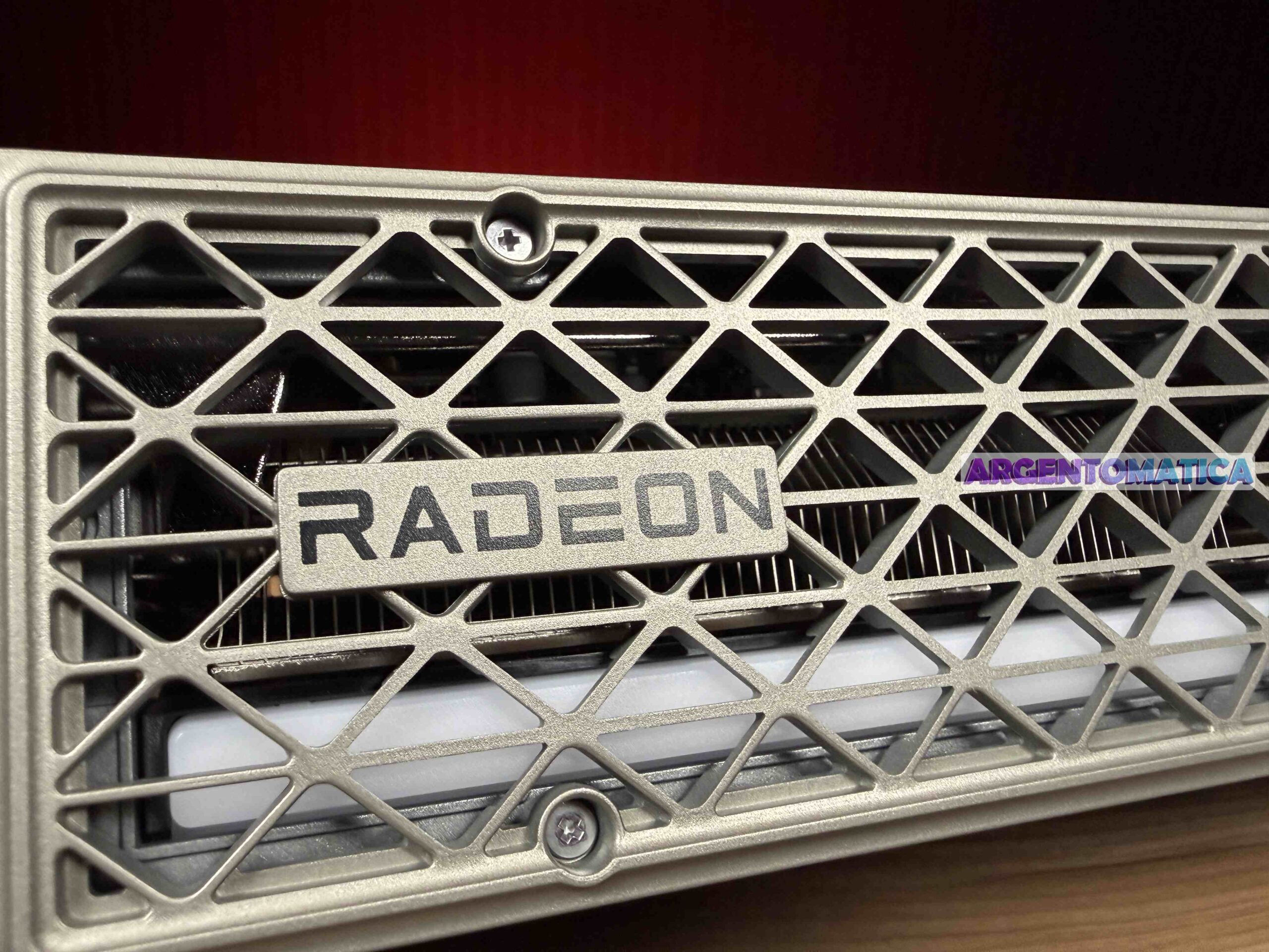 review-sapphire-nitro-amd-radeon-rx-9070-xt-belleza-o-bestia-7-1775420679093-scaled.jpg