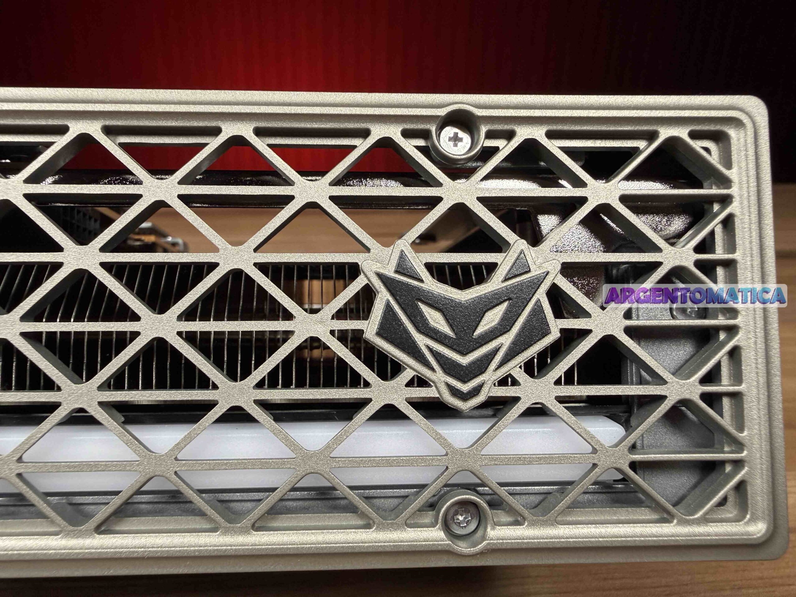 review-sapphire-nitro-amd-radeon-rx-9070-xt-belleza-o-bestia-6-1775420673304-scaled.jpg
